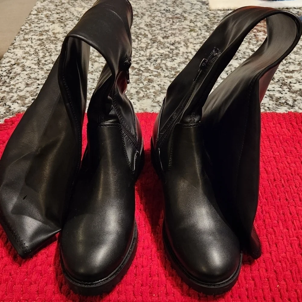 Sleek Black Over the Knee Women's Boots